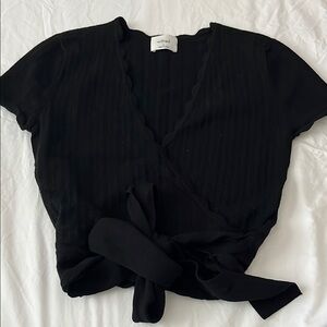 Aritzia - Wilfred Black Wrap Top